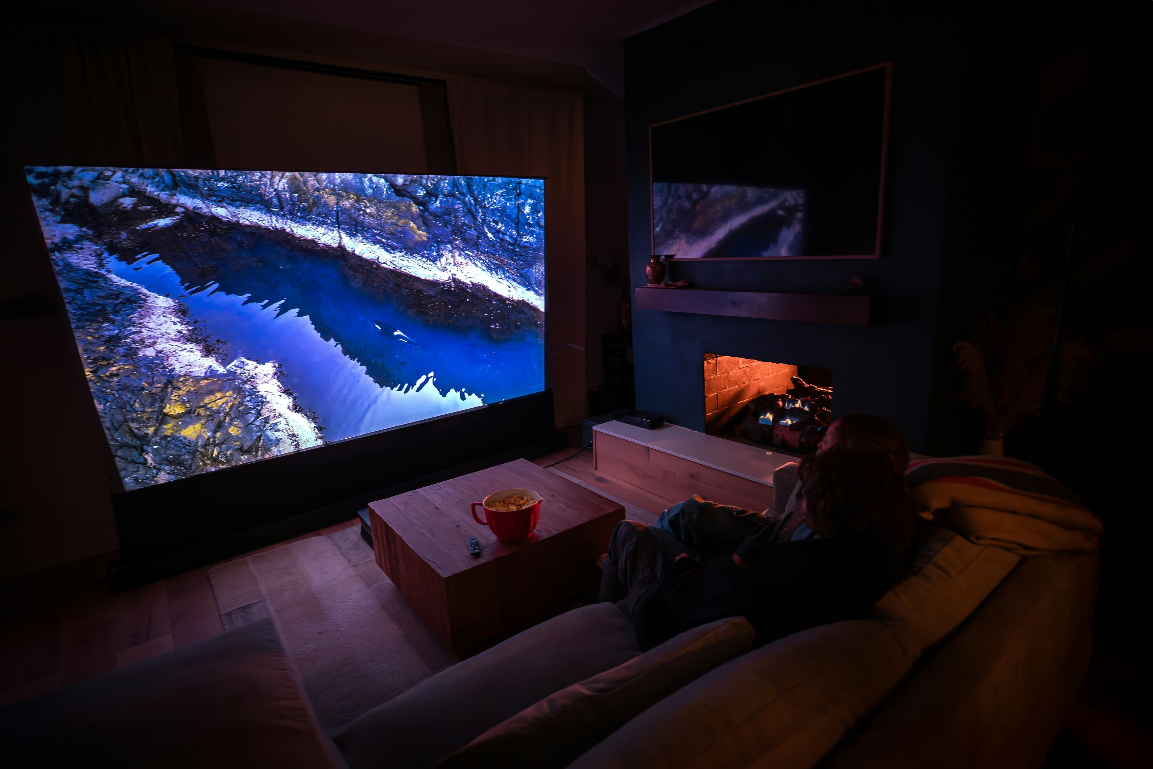 Projector Screen
